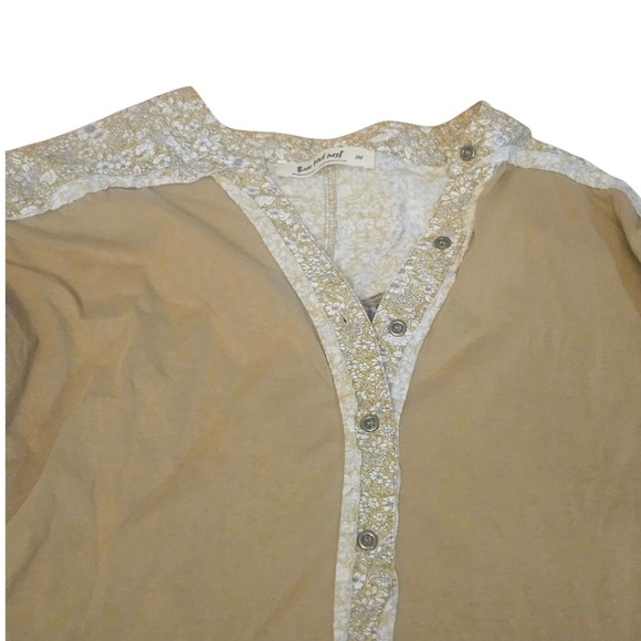 Three Bird Nest Mixed Media Henley Top Tan Plaid Floral Boho Long Sleeve Medium - Picture 3 of 6